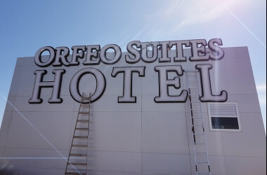 /trabajos/2-corporeos/0900-orfero-suites-hotel/letras-corporeas-46.jpg