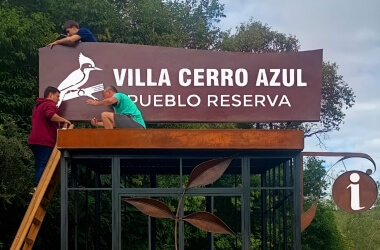 /trabajos/2026/04/06/cartel-oxidado-cerro-azul-20.jpg