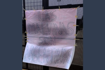 /trabajos/2026/09/21/letras-de-pvc-acero-las-malvinas-carrilobo-09.jpg